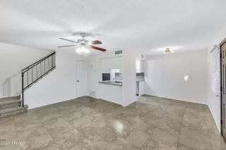 Photo #2: 6626534 Listing