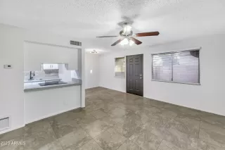 Photo #3: 6626534 Listing