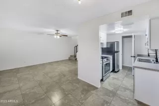 Photo #5: 6626534 Listing