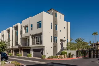 Photo #1: 6626602 Listing 