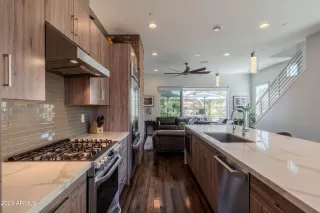 Photo #6: 6626602 Listing 