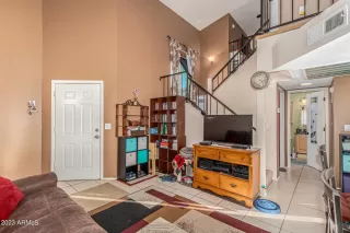 Photo #2: 6626705 Listing 