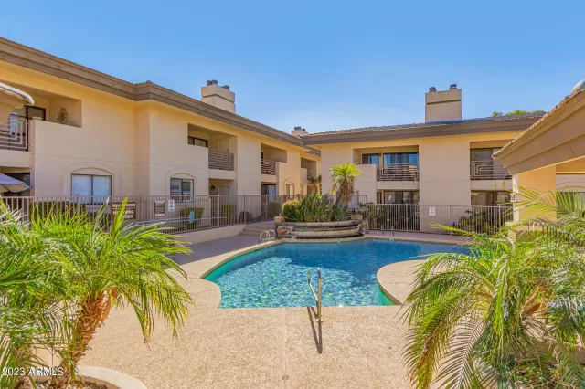 MLS: 6626720 Condo For Sale