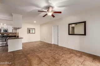 Photo #5: 6626836 Listing