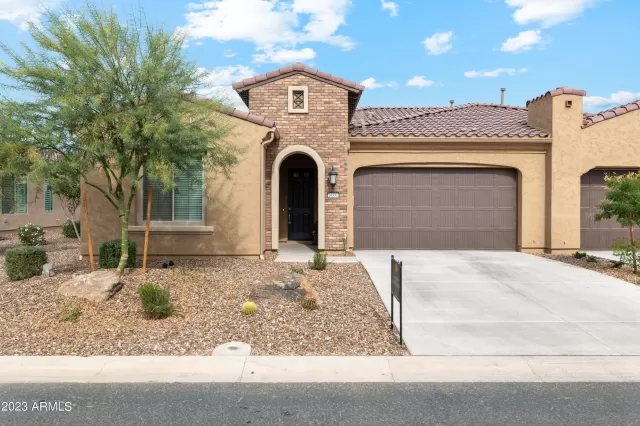 MLS: 6626973 Condo For Sale