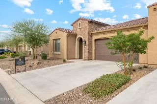 Photo #1: 6626973 Listing