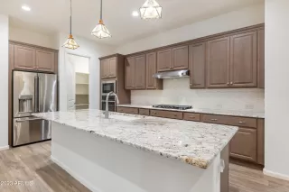 Photo #4: 6626973 Listing
