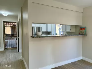 Photo #6: 6627067 Listing