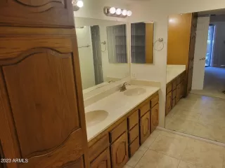Photo #4: 6627202 Listing