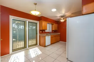 Photo #3: 6627220 Listing 