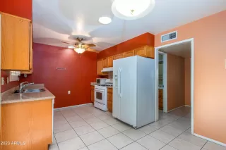 Photo #6: 6627220 Listing 