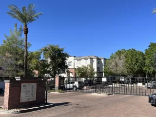 Photo #1: 6627384 Listing 