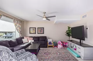 Photo #4: 6627386 Listing