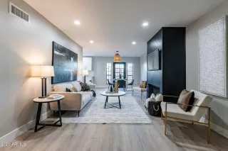 Photo #2: 6627392 Listing