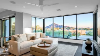 Photo #2: 6627448 Listing 