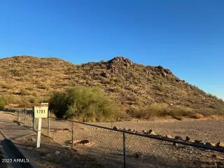 Photo #5: 6627608 Listing