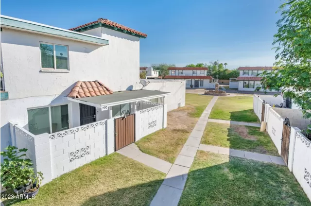 MLS: 6627831 Condo For Sale
