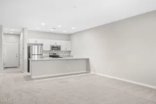 Photo #2: 6627877 Listing