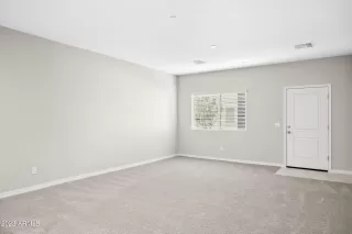 Photo #4: 6627877 Listing