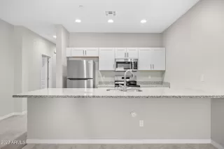 Photo #6: 6627877 Listing