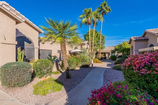 MLS: 6627919 Condo For Sale