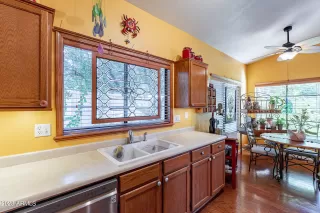 Photo #4: 6627919 Listing 