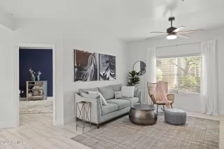 Photo #3: 6628178 Listing