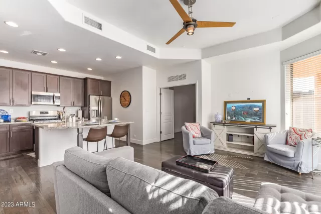 MLS: 6628554 Condo For Sale