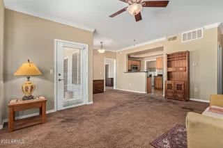 Photo #6: 6628559 Listing 