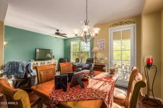 Photo #5: 6628868 Listing 