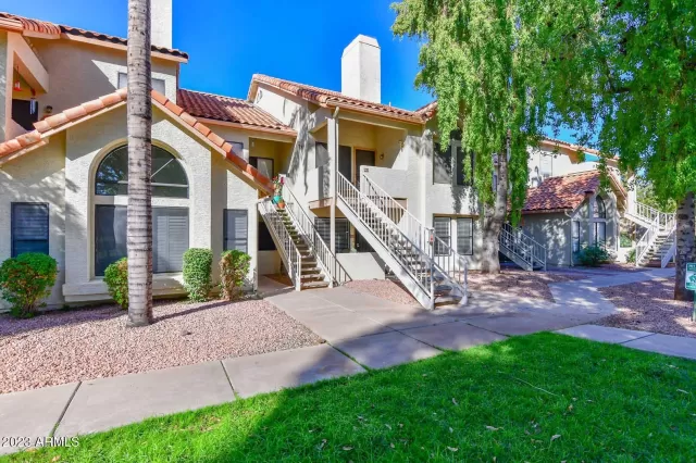 MLS: 6628901 Condo For Sale