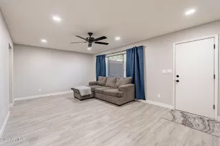 Photo #4: 6628925 Listing 