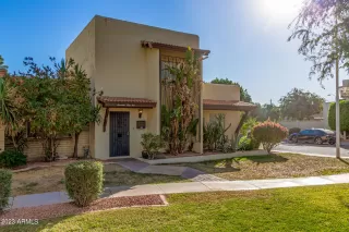 Photo #4: 6629006 Listing