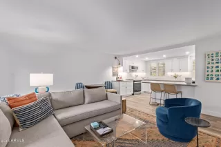 Photo #3: 6629024 Listing 