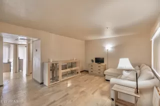 Photo #6: 6629109 Listing 