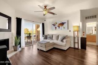 Photo #5: 6629138 Listing