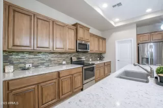 Photo #5: 6629330 Listing 