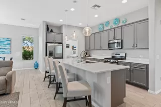 Photo #5: 6629407 Listing 