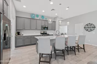 Photo #6: 6629407 Listing 