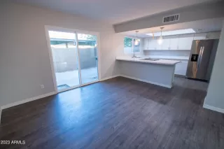 Photo #4: 6629438 Listing