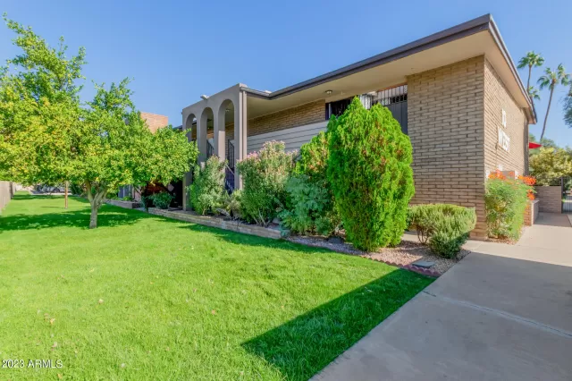 MLS: 6629602 Condo For Sale