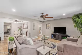 Photo #4: 6629602 Listing 