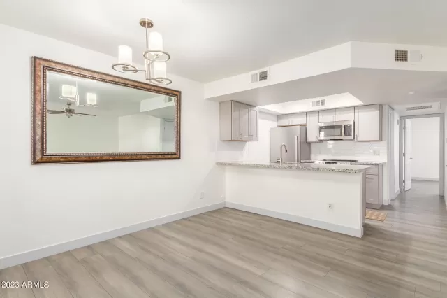 MLS: 6629628 Condo For Sale