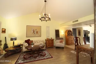 Photo #2: 6629735 Listing