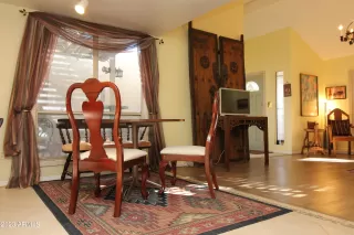 Photo #5: 6629735 Listing