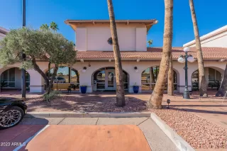 Photo #5: 6629925 Listing