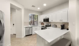 Photo #3: 6630047 Listing