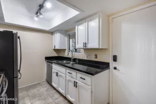 Photo #4: 6630084 Listing