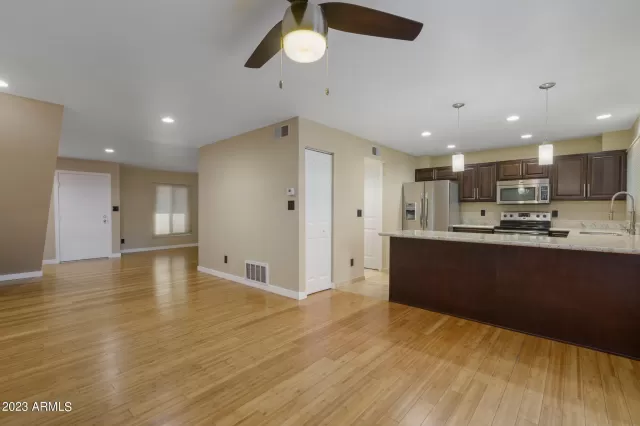 MLS: 6630373 Condo For Sale