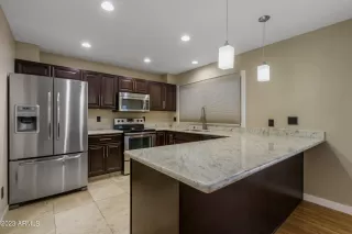 Photo #2: 6630373 Listing 